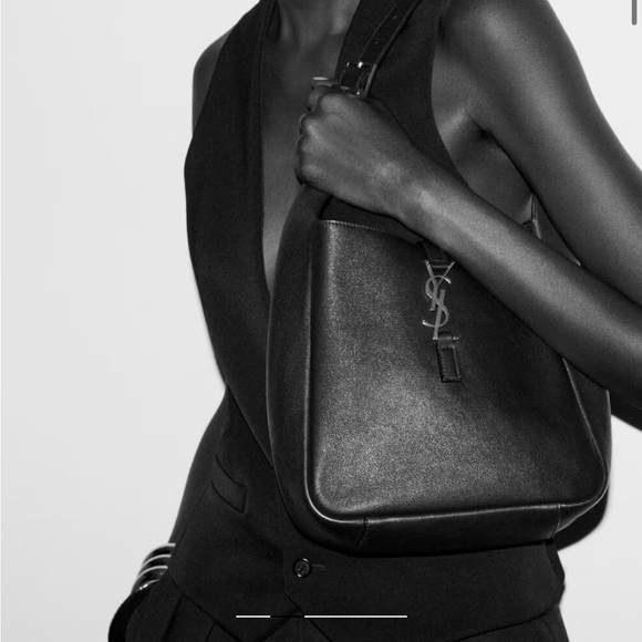 Authentic new Saint Laurent YSL LE 5 À 7 SUPPLE SMALL IN GRAINED LEATHER - Picture 8 of 11